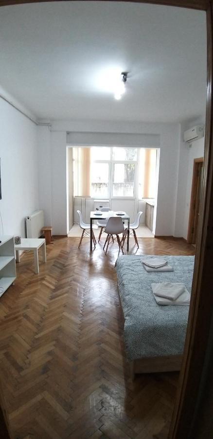 Domum George Enescu Apartment Букурещ Екстериор снимка